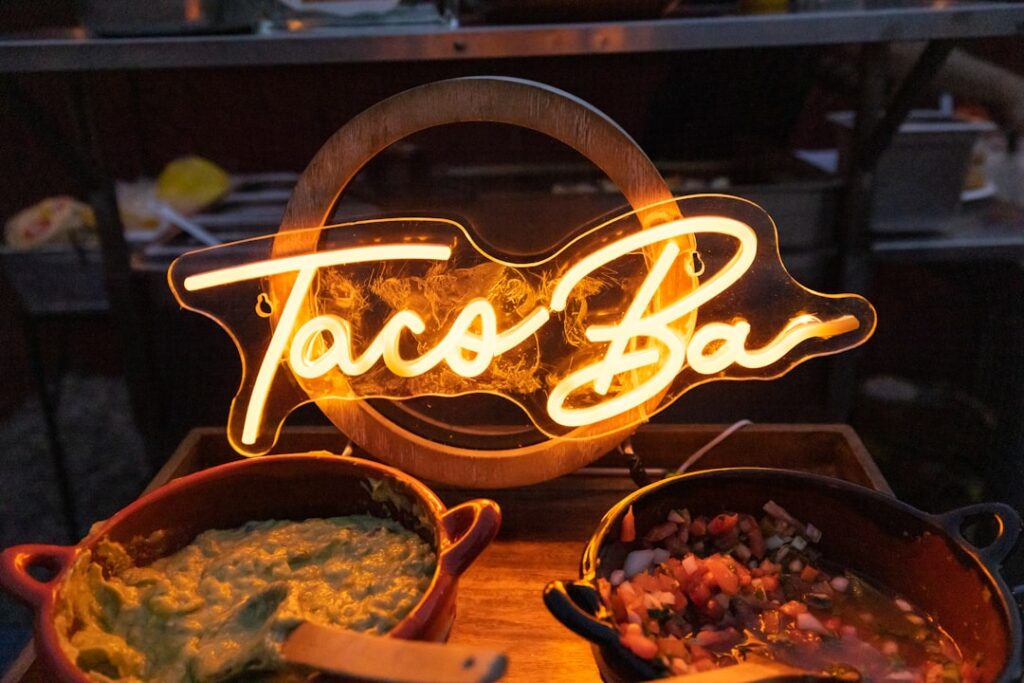 découvrez frenchies tacos, votre adresse incontournable pour savourer des tacos gourmands et originaux, préparés avec des ingrédients frais et de qualité. commandez dès maintenant pour une expérience culinaire unique !